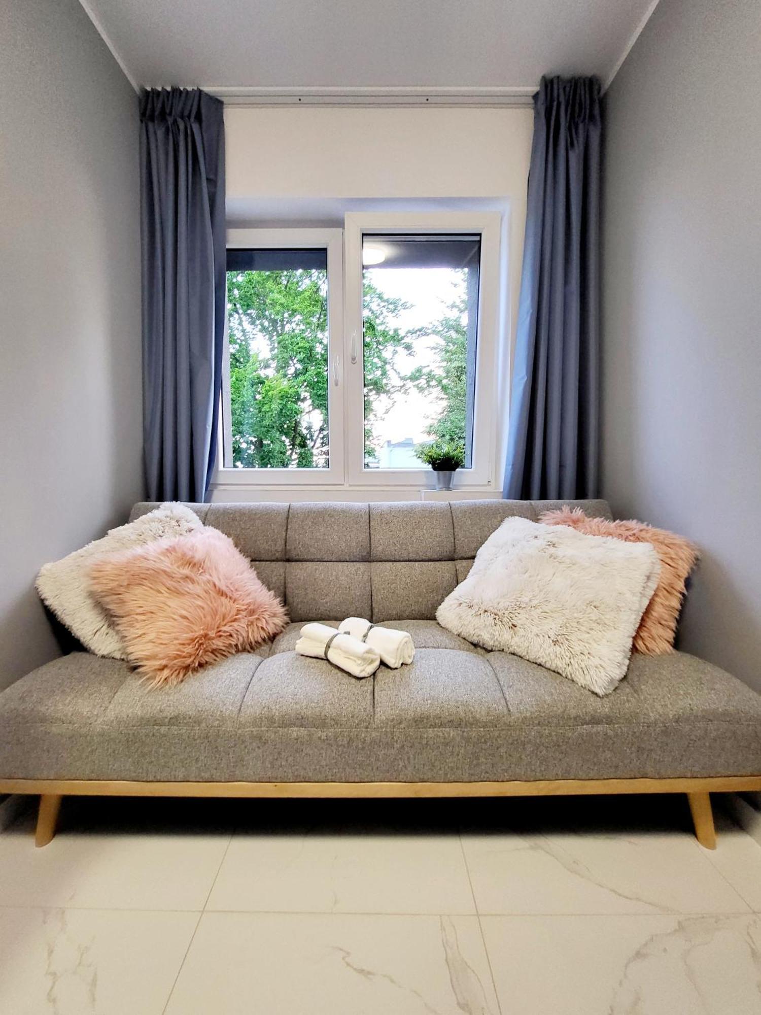 Mini Apartamenty พอซนาน ภายนอก รูปภาพ