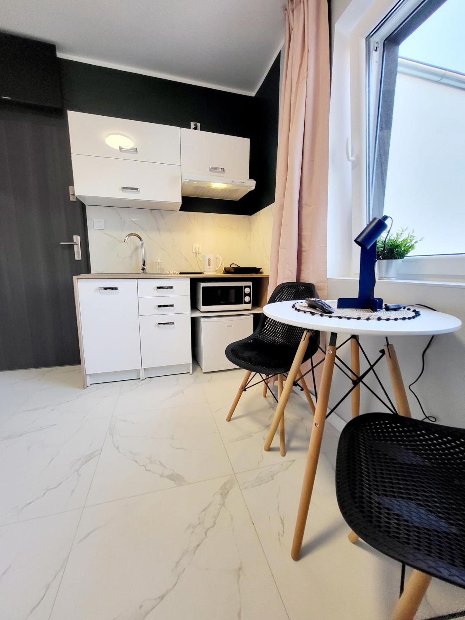 Mini Apartamenty พอซนาน ภายนอก รูปภาพ